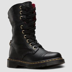 Doc Marten Triumph boots